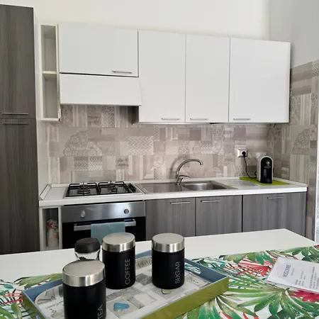شقة Nuovo Trilocale Vicino Centro/mare سانتا تيريزا غالّورا