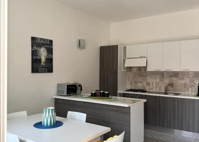 Nuovo Trilocale Vicino Centro/mare Apartman Santa Teresa Gallura